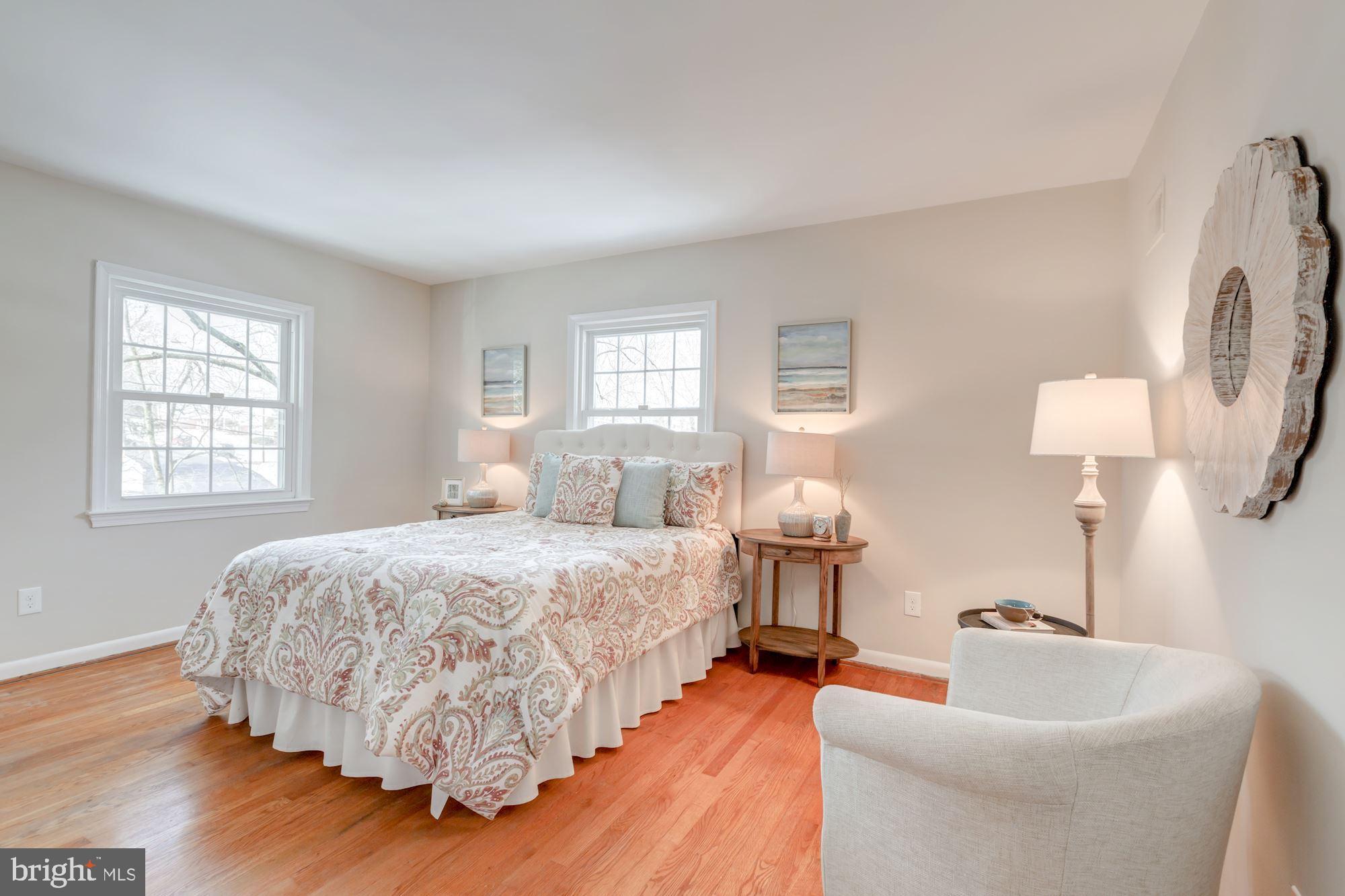 3401 Prince William Drive Fairfax, VA 22031 - Photo 20 of 33 Master Bedroom from Door