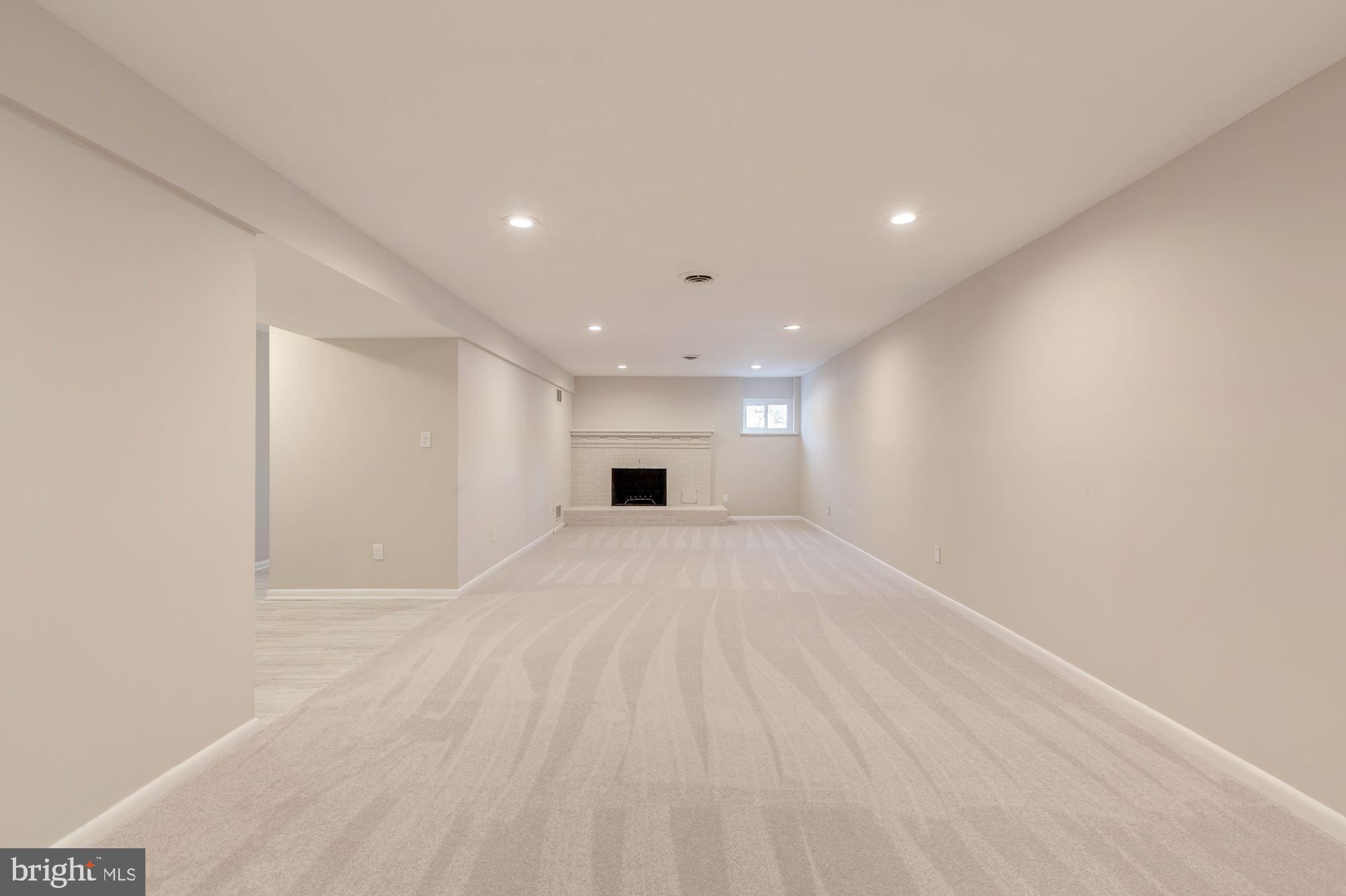 3401 Prince William Drive Fairfax, VA 22031 - Photo 25 of 33 Rec Room WITH WOOD BURNING FIREPLACE