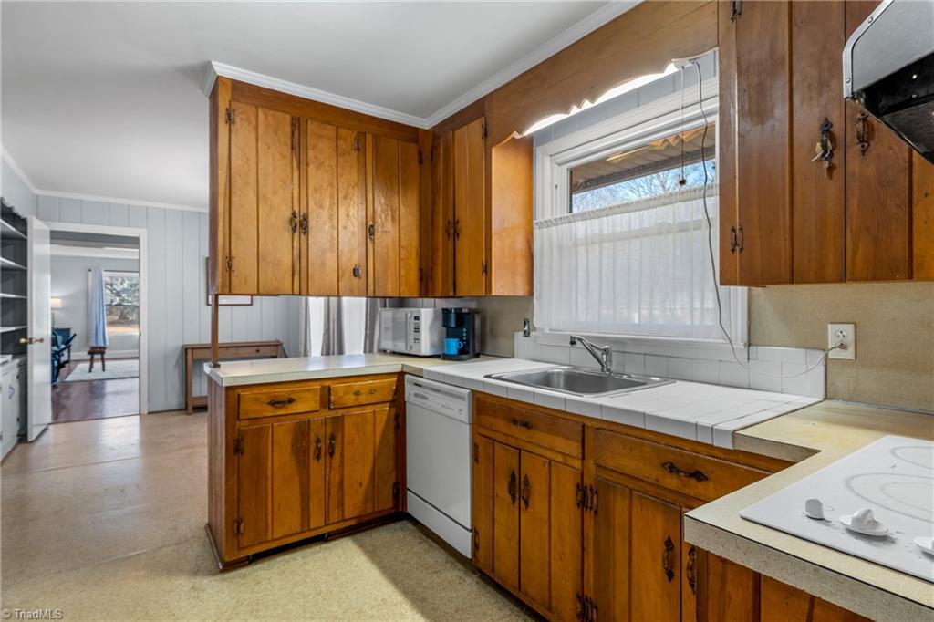 6356 Skylark Road Pfafftown, NC 27040 - Photo 18 of 48 front side of kitchen from dining room doorway