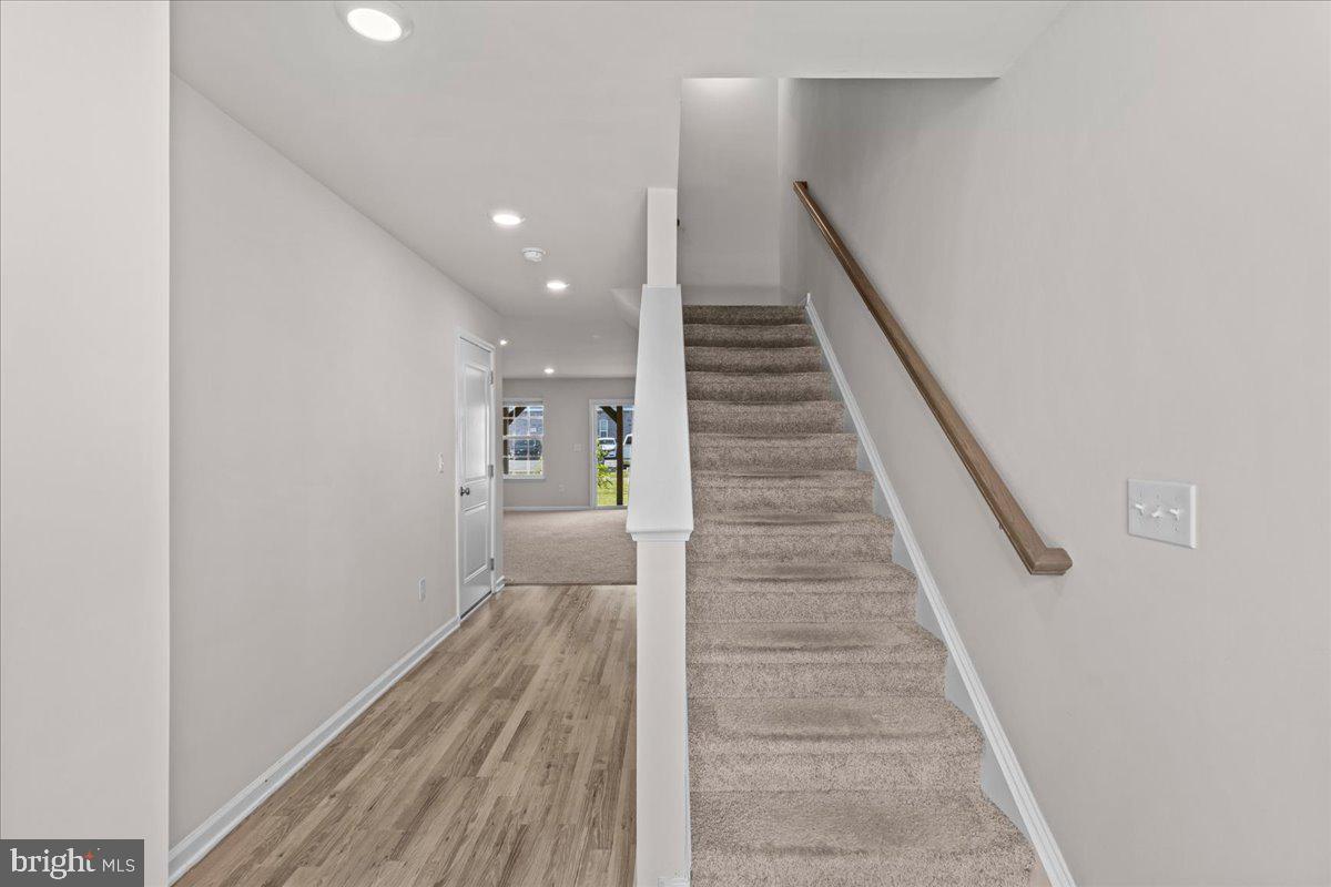 10 Rome Way Mount Laurel, NJ 08054 - Photo 4 of 33