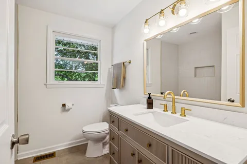 $479,000 | 4001 Dumbarton Drive, Nashville, TN 37207