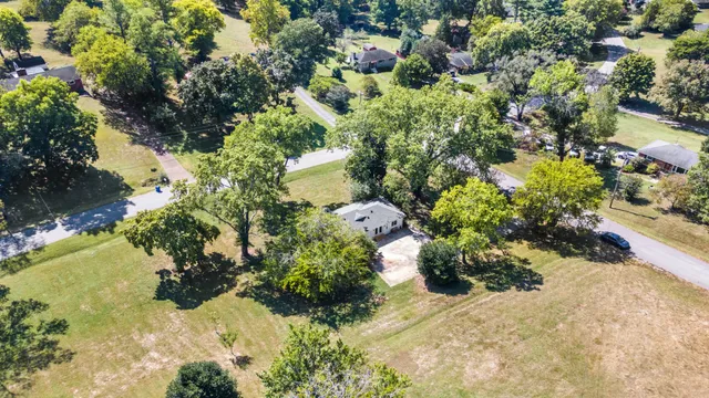 $469,000 | 4001 Dumbarton Drive, Nashville, TN 37207