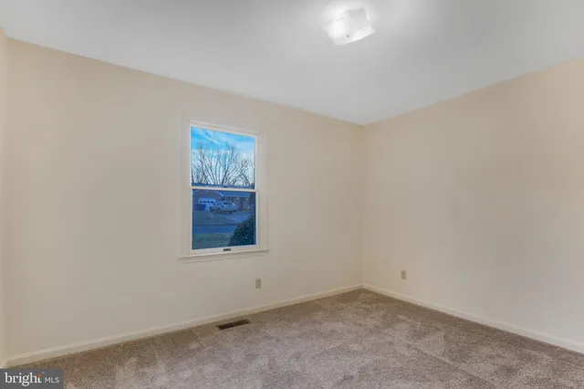 $2,150 | 806 Shamrock Drive, Fredericksburg, VA 22407