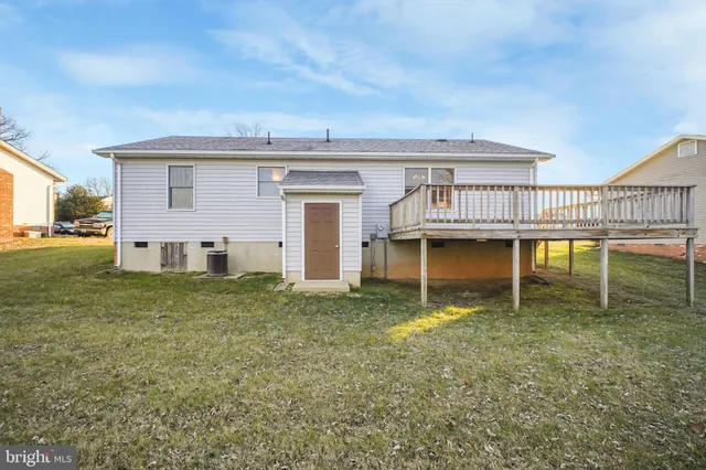 $2,150 | 806 Shamrock Drive, Fredericksburg, VA 22407