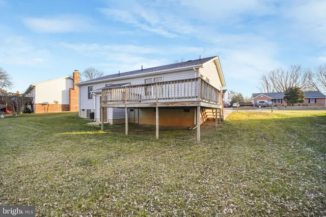 $2,150 | 806 Shamrock Drive, Fredericksburg, VA 22407