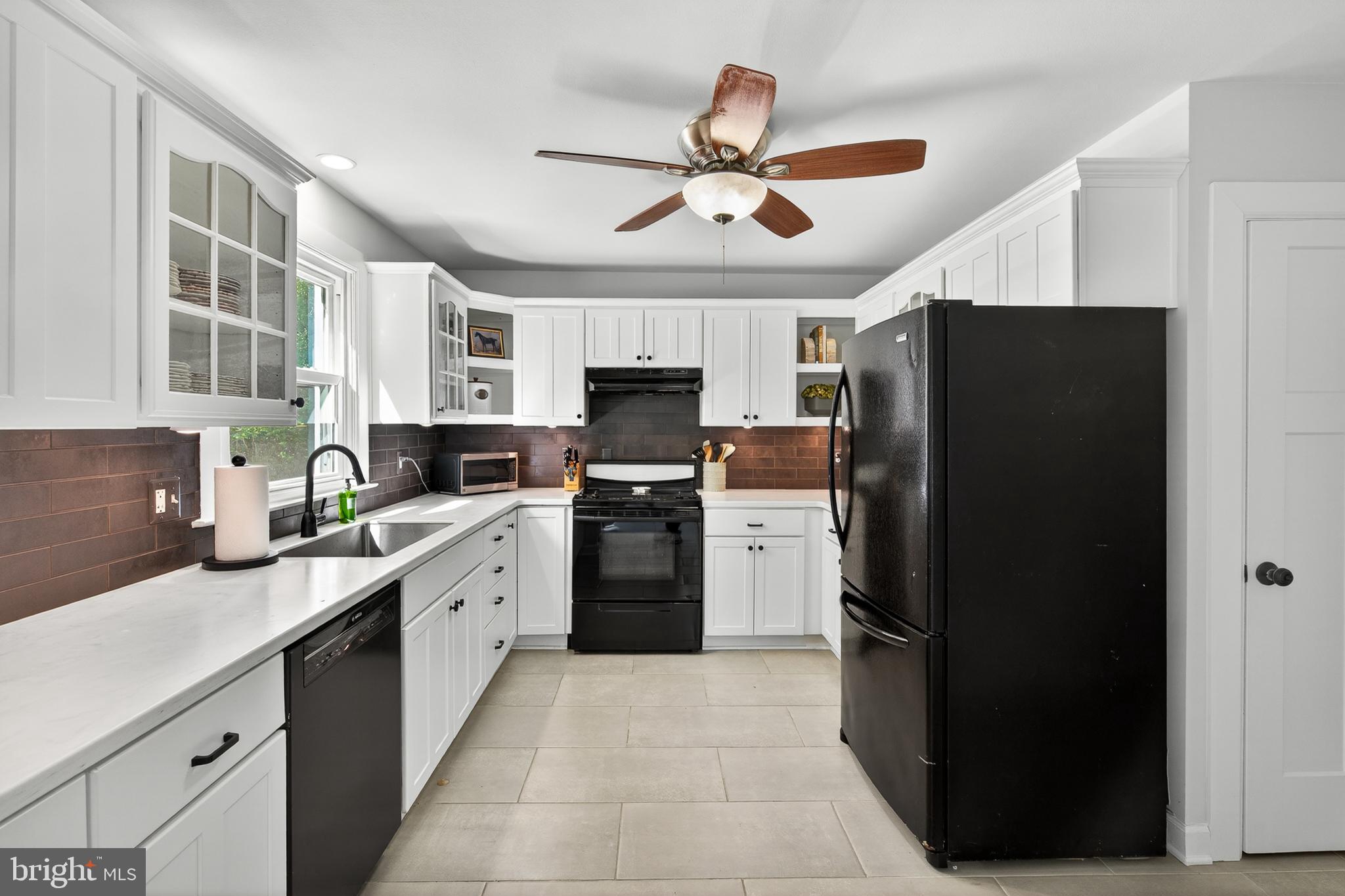 760 Norwood Road Downingtown, PA 19335 - Photo 8 of 40