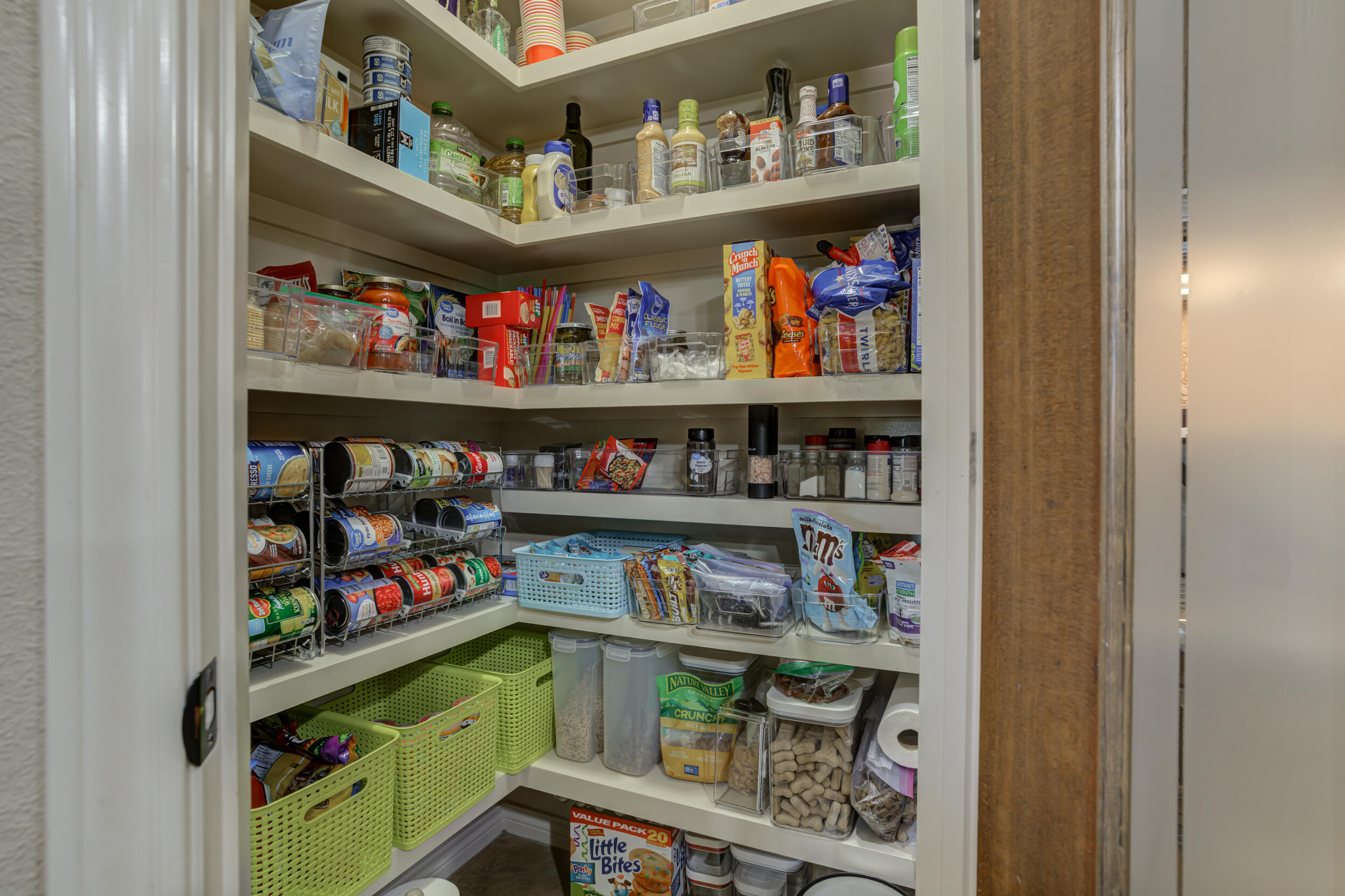 6008 89th Street Lubbock, TX 79424 - Photo 23 of 61 a shelf with cup and plates