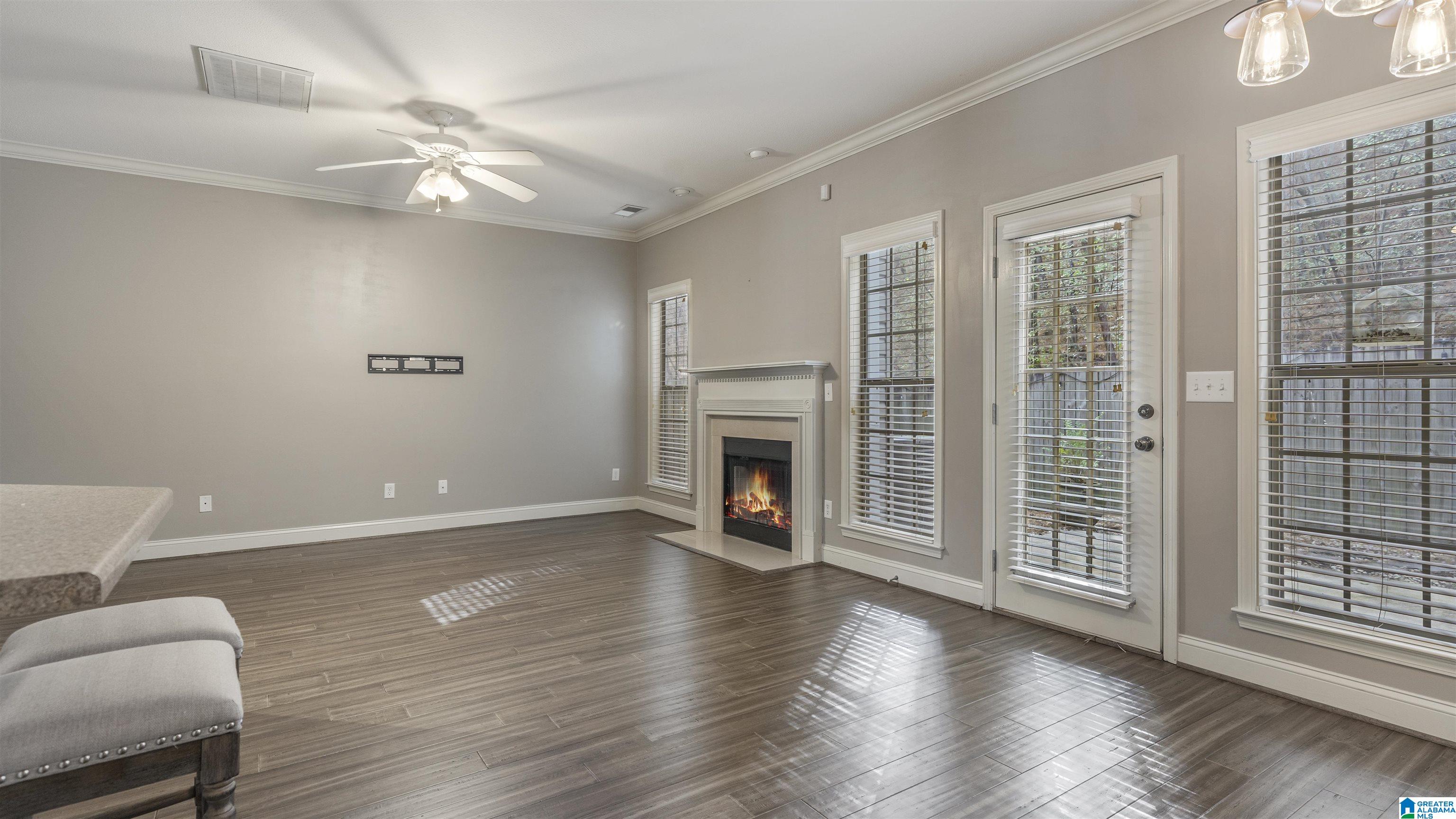 561 Hackberry Ridge Trace Birmingham, AL 35226 - Photo 4 of 32