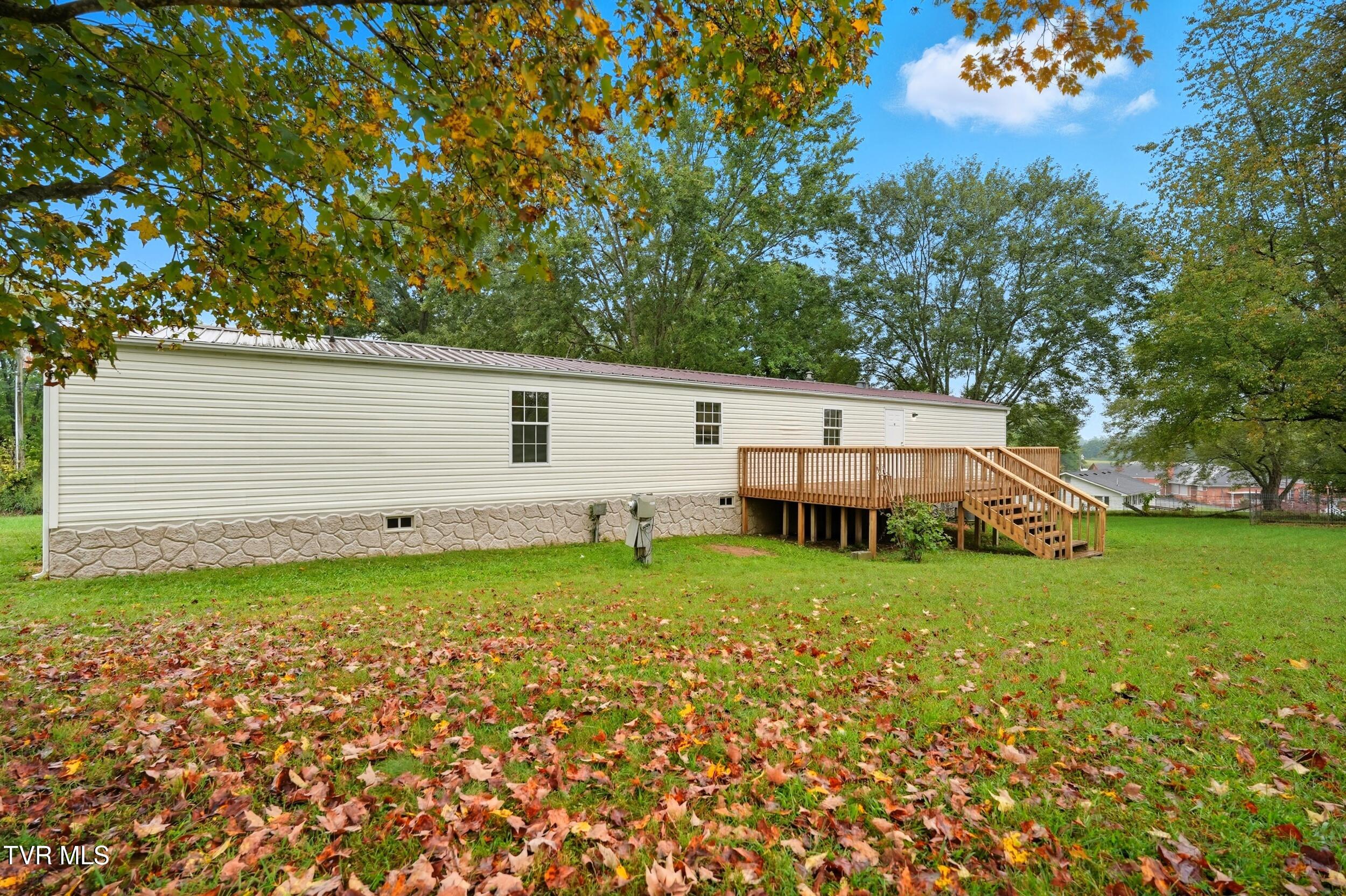 159 Peoples Road Bristol, TN 37620 - Photo 34 of 35 21_dsc04952