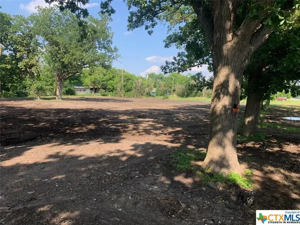 $79,900 | 542 West Pietzsch Street, Bartlett, TX 76511