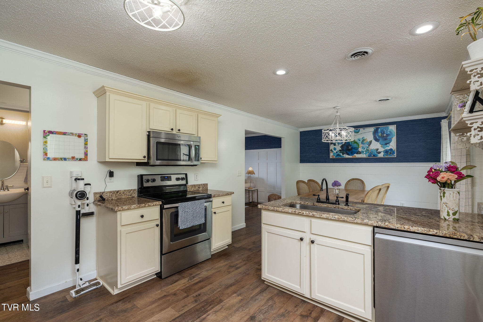 232 Roo Place Bristol, VA 24201 - Photo 27 of 50 DSC00560-Edit