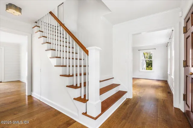 $2,795,000 | 92 Hillcrest Park Road, Old Greenwich, CT 06870