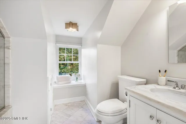 $2,795,000 | 92 Hillcrest Park Road, Old Greenwich, CT 06870