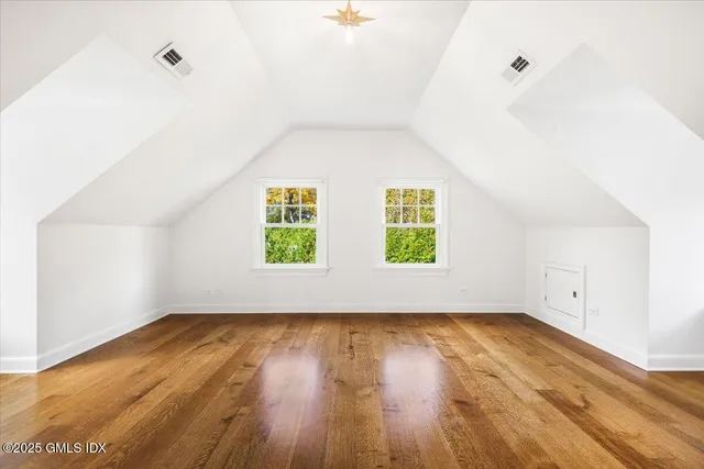 $2,795,000 | 92 Hillcrest Park Road, Old Greenwich, CT 06870