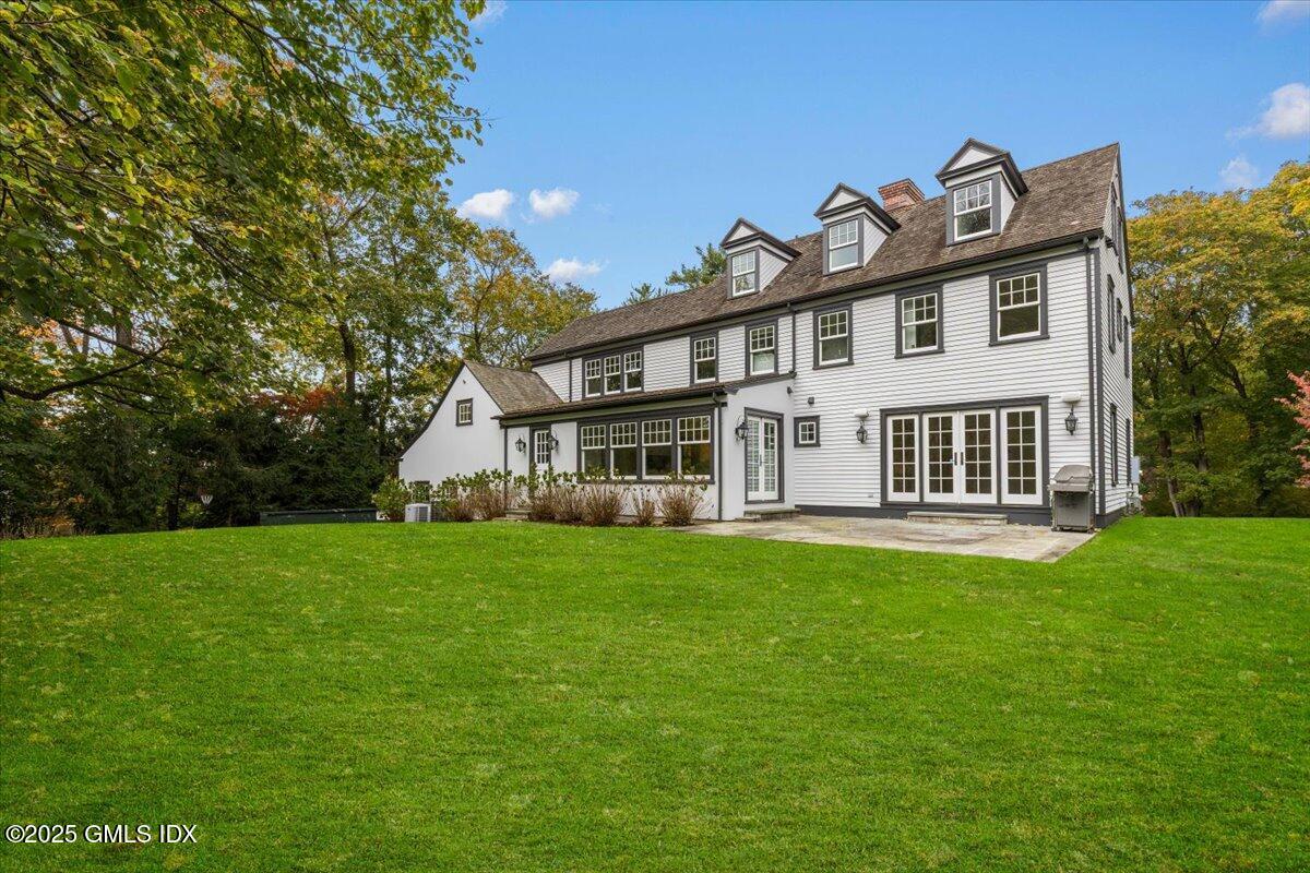 92 Hillcrest Park Road Old Greenwich, CT 06870 - Photo 35 of 43 Rear View