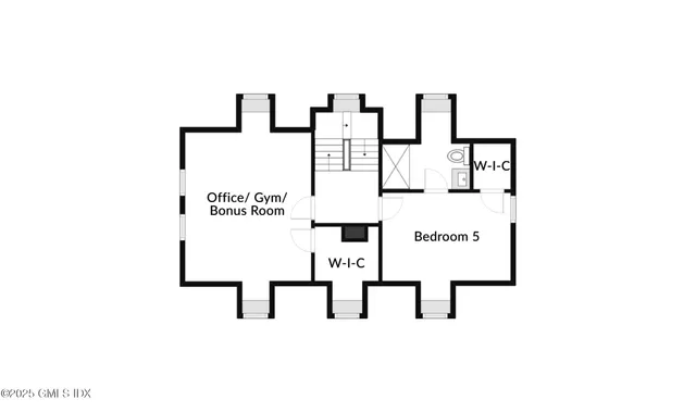 $2,795,000 | 92 Hillcrest Park Road, Old Greenwich, CT 06870