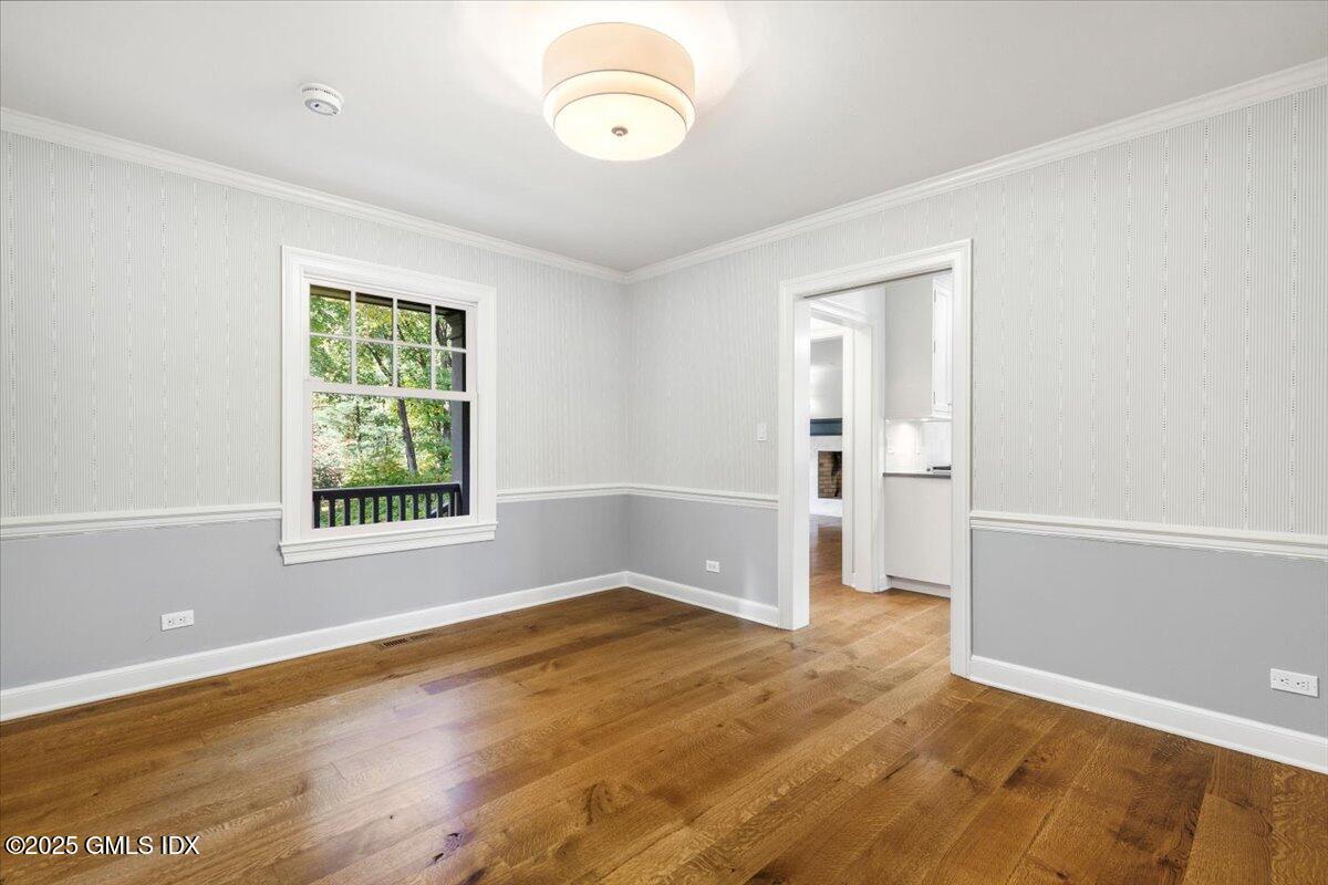 92 Hillcrest Park Road Old Greenwich, CT 06870 - Photo 5 of 43 Dining room