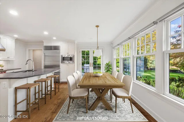 $2,795,000 | 92 Hillcrest Park Road, Old Greenwich, CT 06870