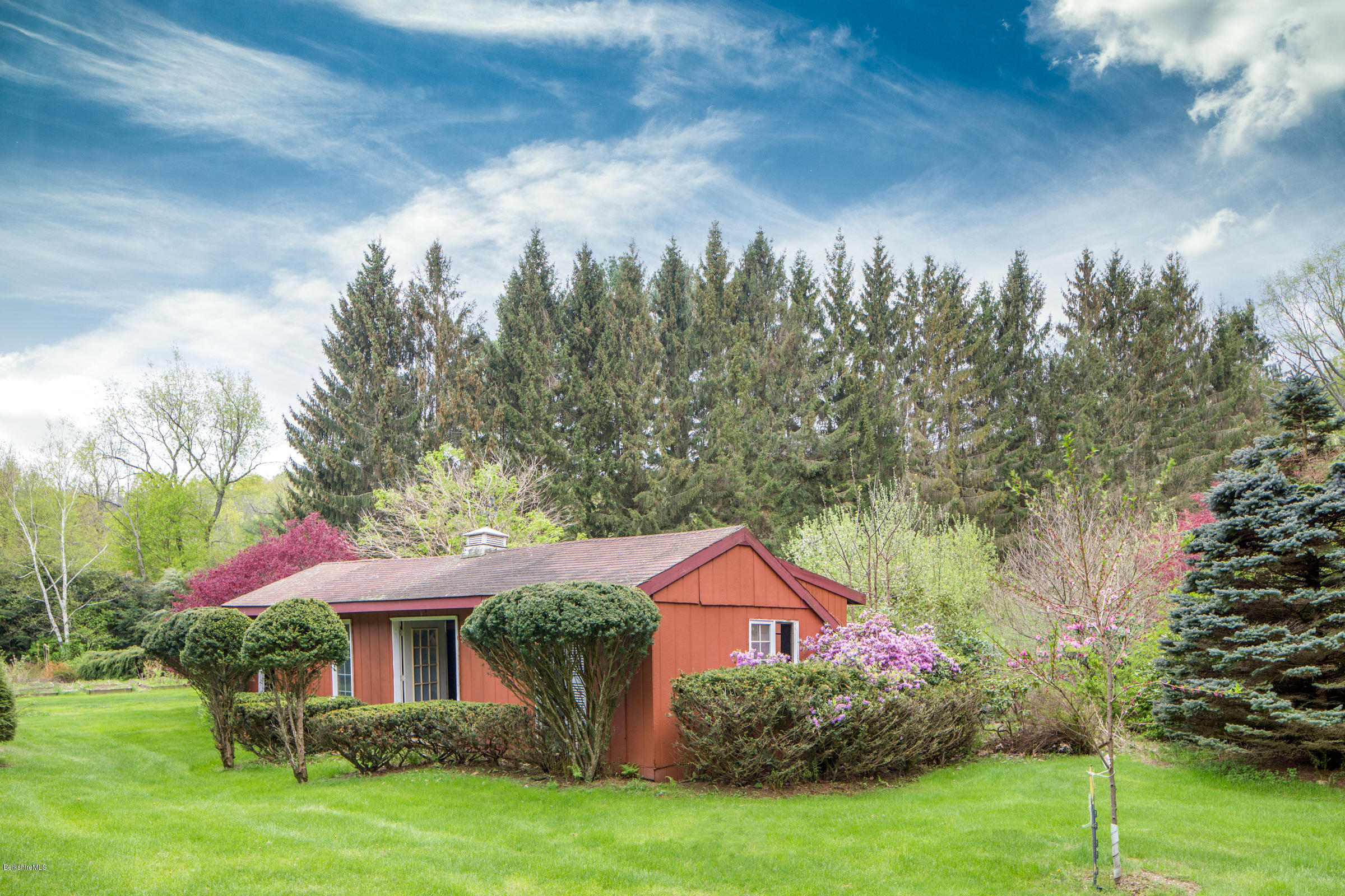 3 Peaceable Hill Road West Stockbridge, MA 01266 - Photo 4 of 18 #5