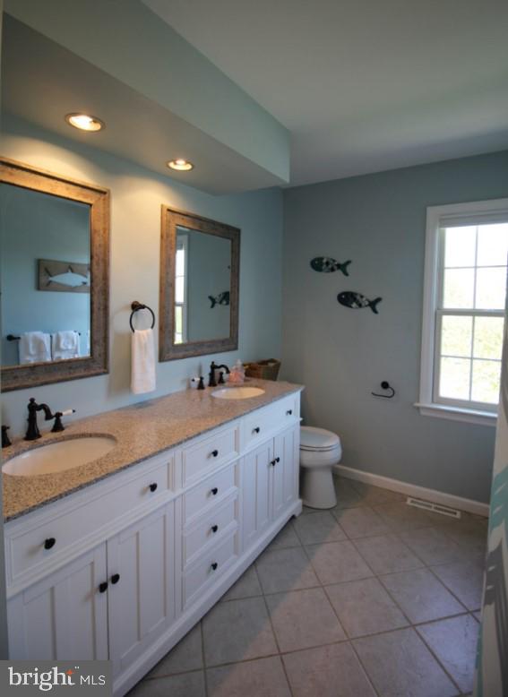 2348 Raleigh Road Hummelstown, PA 17036 - Photo 16 of 27 Bathroom