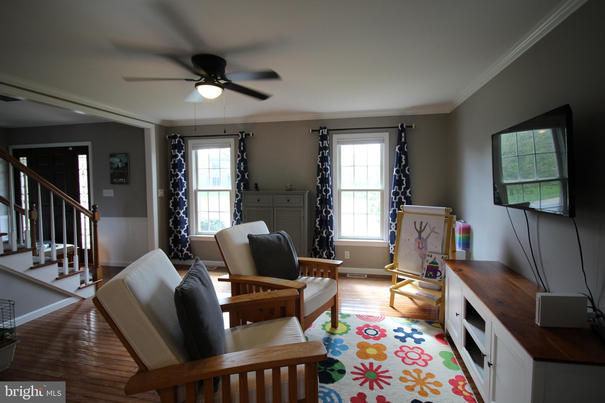 2348 Raleigh Road Hummelstown, PA 17036 - Photo 5 of 27 Living Room
