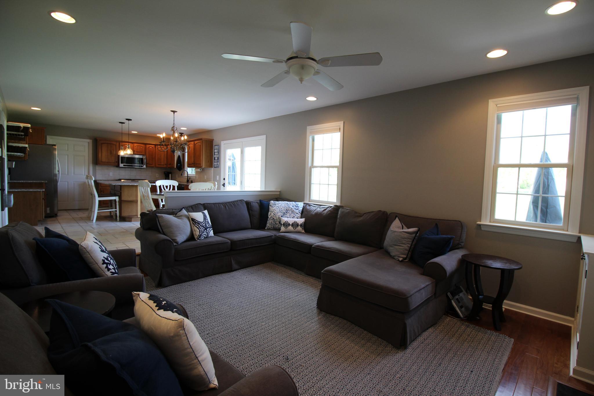 2348 Raleigh Road Hummelstown, PA 17036 - Photo 8 of 27 Family Room