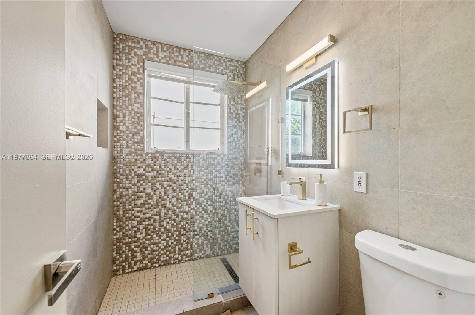 301 86th Street, Unit 3112 Miami Beach, FL 33141 - Photo 10 of 15