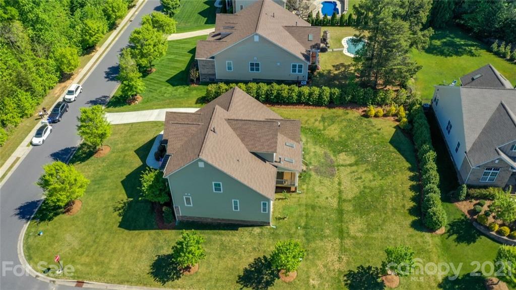 360 Monteray Oaks Circle Fort Mill, SC 29715 - Photo 43 of 44 an aerial view of a house