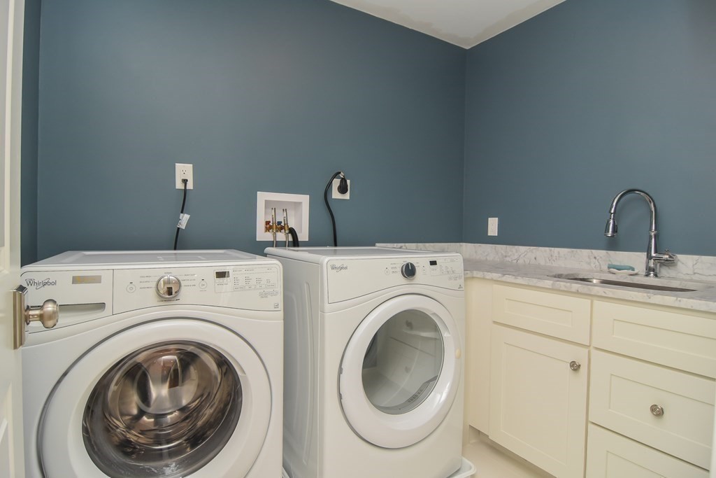 90 Dover Road Wellesley, MA 02482 - Photo 26 of 34