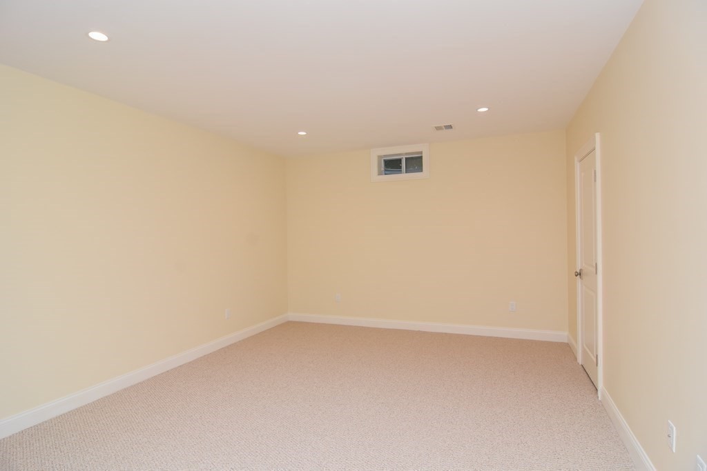 90 Dover Road Wellesley, MA 02482 - Photo 27 of 34