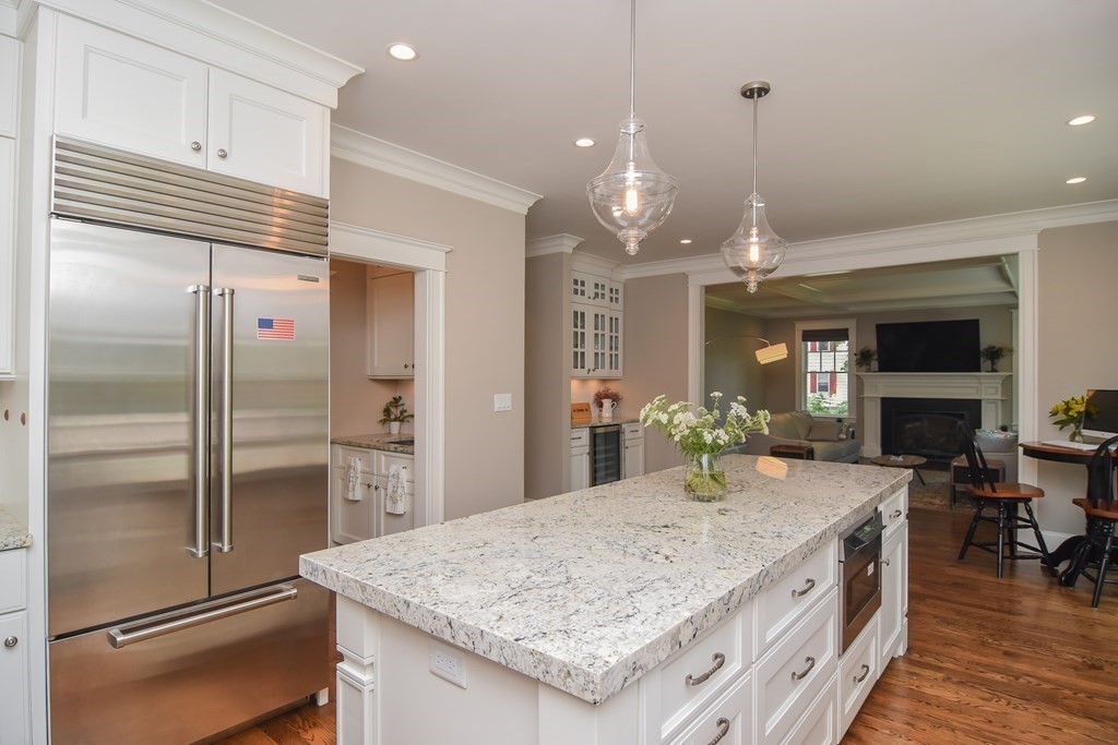 90 Dover Road Wellesley, MA 02482 - Photo 7 of 34