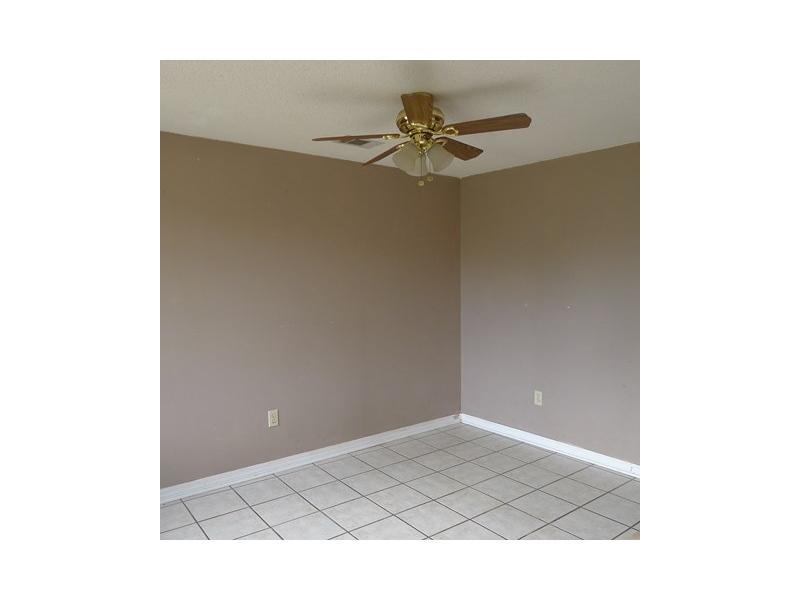 319 Robin Lane Slidell, LA 70458 - Photo 4 of 13 Gallery Image 4