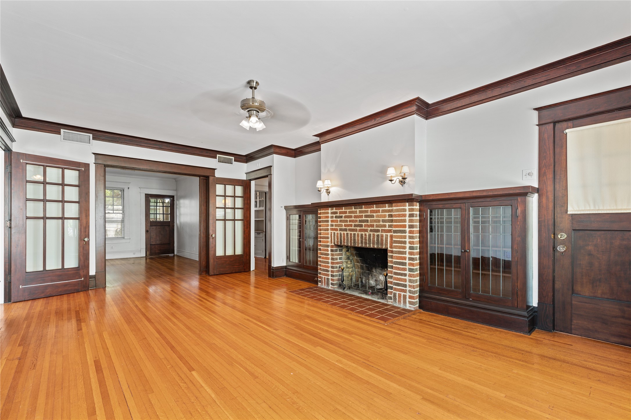 806 Winbern Street, Unit 3 Houston, TX 77002 - Photo 1 of 18