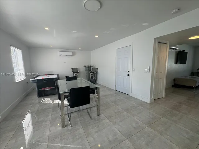 $860,000 | 1904 Southwest 28th Street, Fort Lauderdale, FL 33315