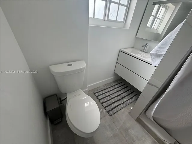 $860,000 | 1904 Southwest 28th Street, Fort Lauderdale, FL 33315