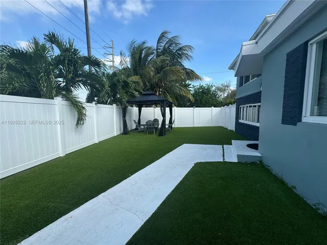 $860,000 | 1904 Southwest 28th Street, Fort Lauderdale, FL 33315