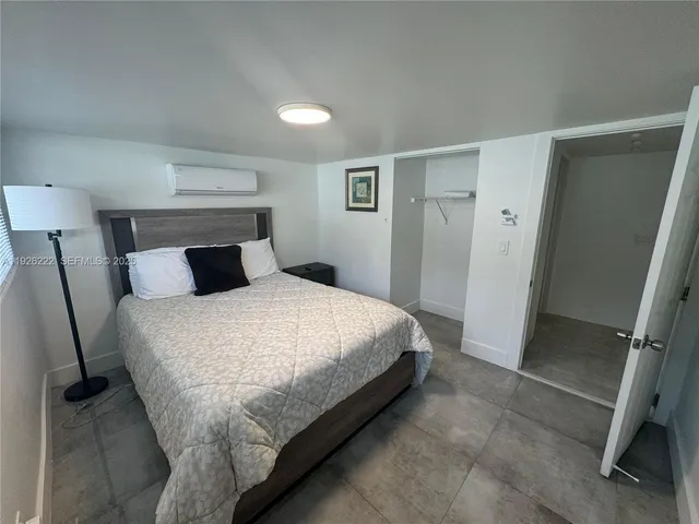 $860,000 | 1904 Southwest 28th Street, Fort Lauderdale, FL 33315