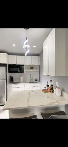 $860,000 | 1904 Southwest 28th Street, Fort Lauderdale, FL 33315