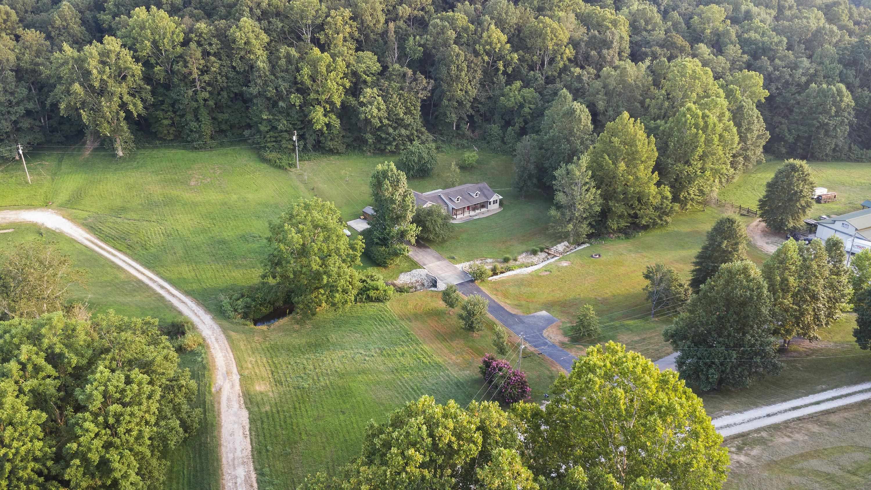 296 Large Farm Road Greenup, KY 41144 - Photo 4 of 36
