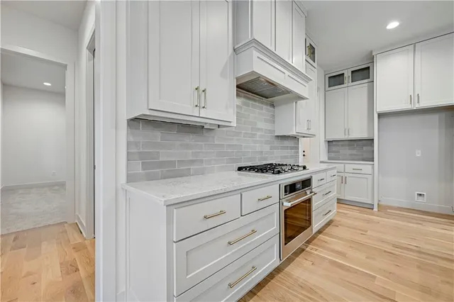 $1,175,000 | 17021 King Street, Overland Park, KS 66221