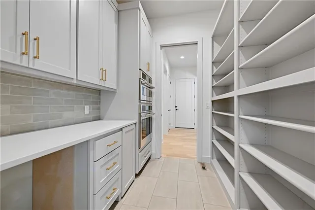 $1,175,000 | 17021 King Street, Overland Park, KS 66221