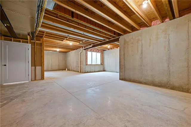 $1,175,000 | 17021 King Street, Overland Park, KS 66221