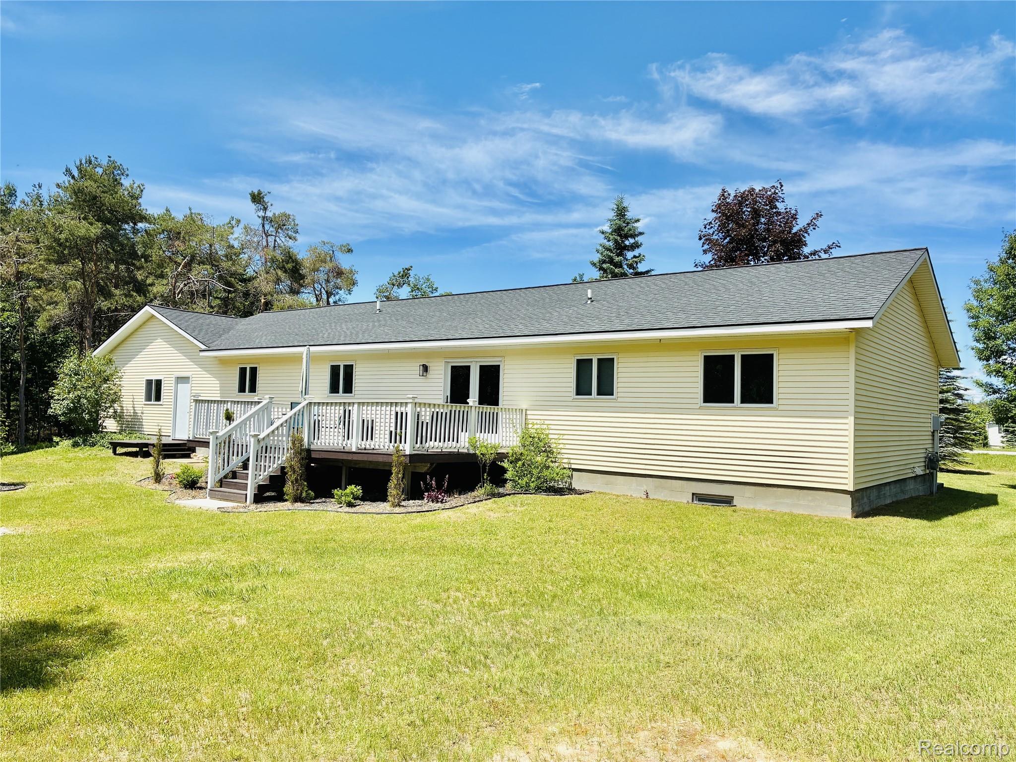 2168 Orchard Beach Road Cheboygan, MI 49721 - Photo 3 of 40 3.jpeg