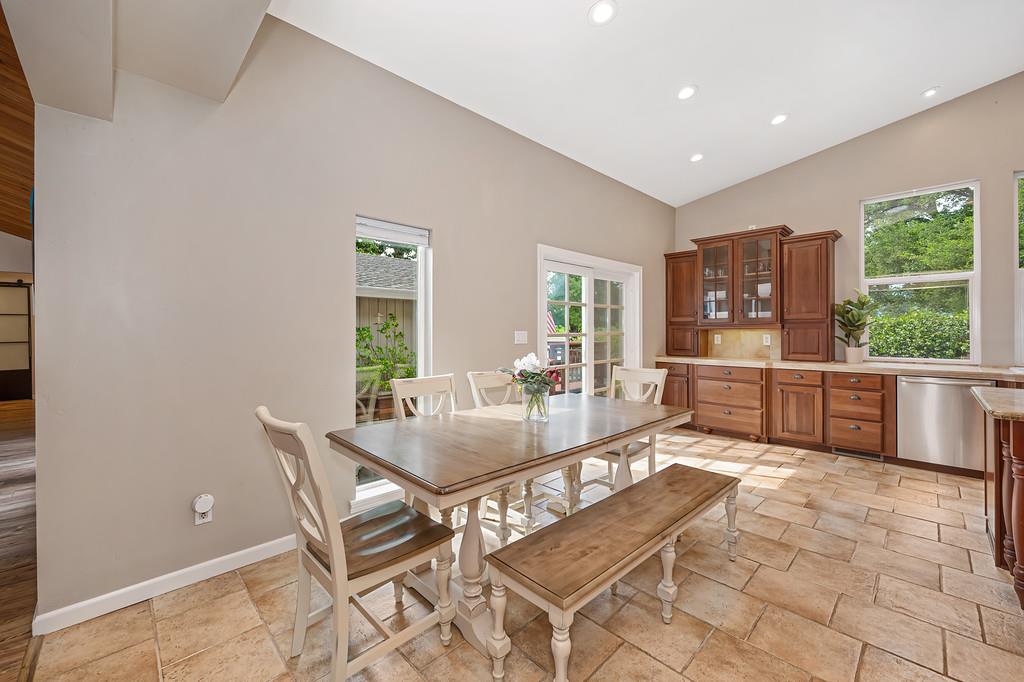325 Diamond Oaks Road Roseville, CA 95678 - Photo 12 of 48