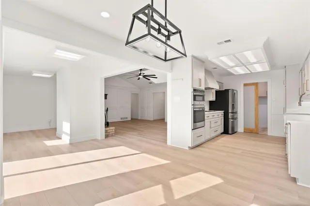 $465,000 | 906 Purdue Drive, Arlington, TX 76012