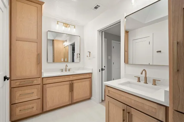 $465,000 | 906 Purdue Drive, Arlington, TX 76012