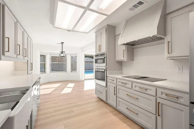 $465,000 | 906 Purdue Drive, Arlington, TX 76012