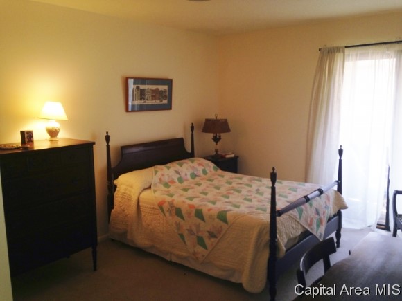 19 Country Place Springfield, IL 62703 - Photo 15 of 20