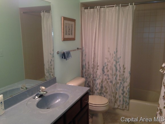 19 Country Place Springfield, IL 62703 - Photo 17 of 20