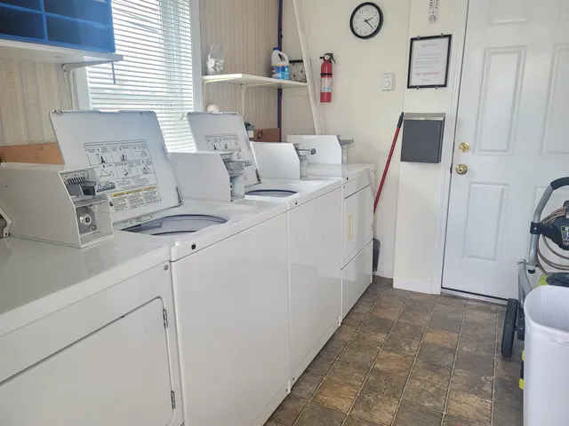 $1,999 | 89 Ashworth Avenue, Unit 8, Hampton, NH 03842